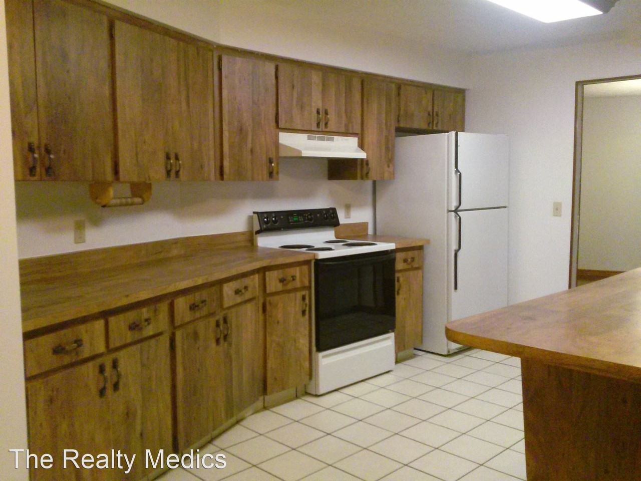 1107 Mook St - Photo 2 of 8