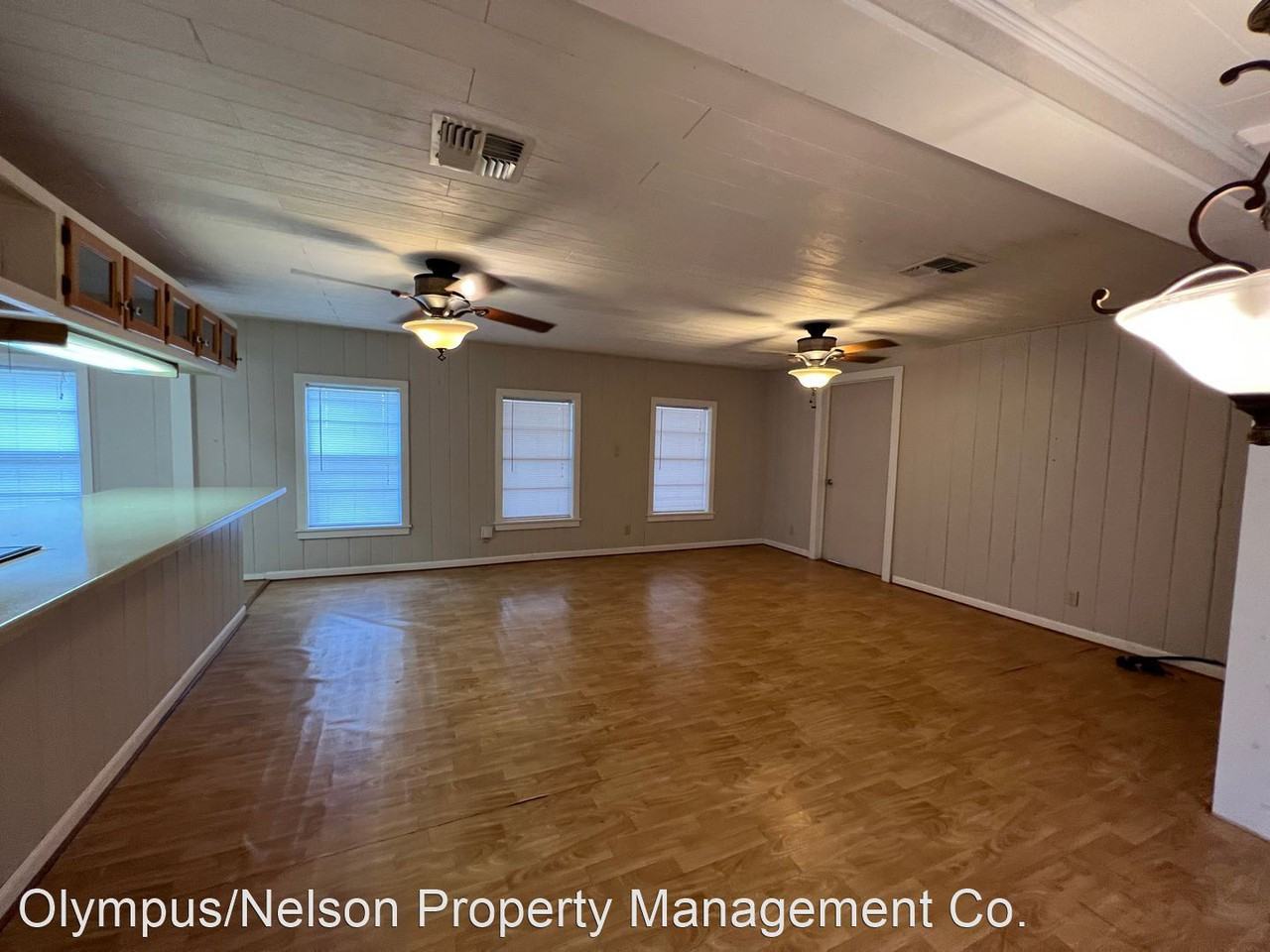 327 Veselka Rd - Photo 3 of 13