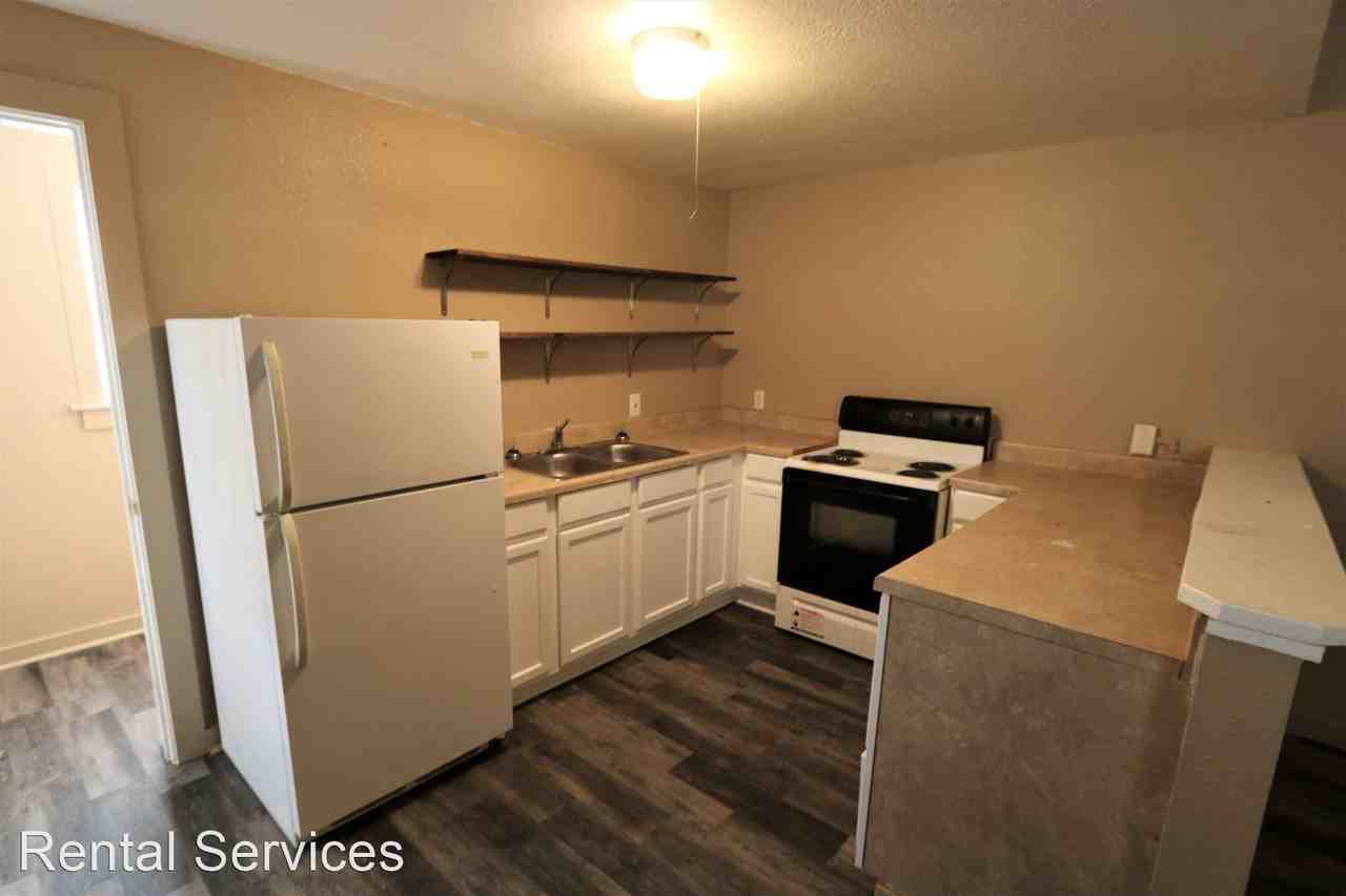 2237 North St. - Photo 3 of 4