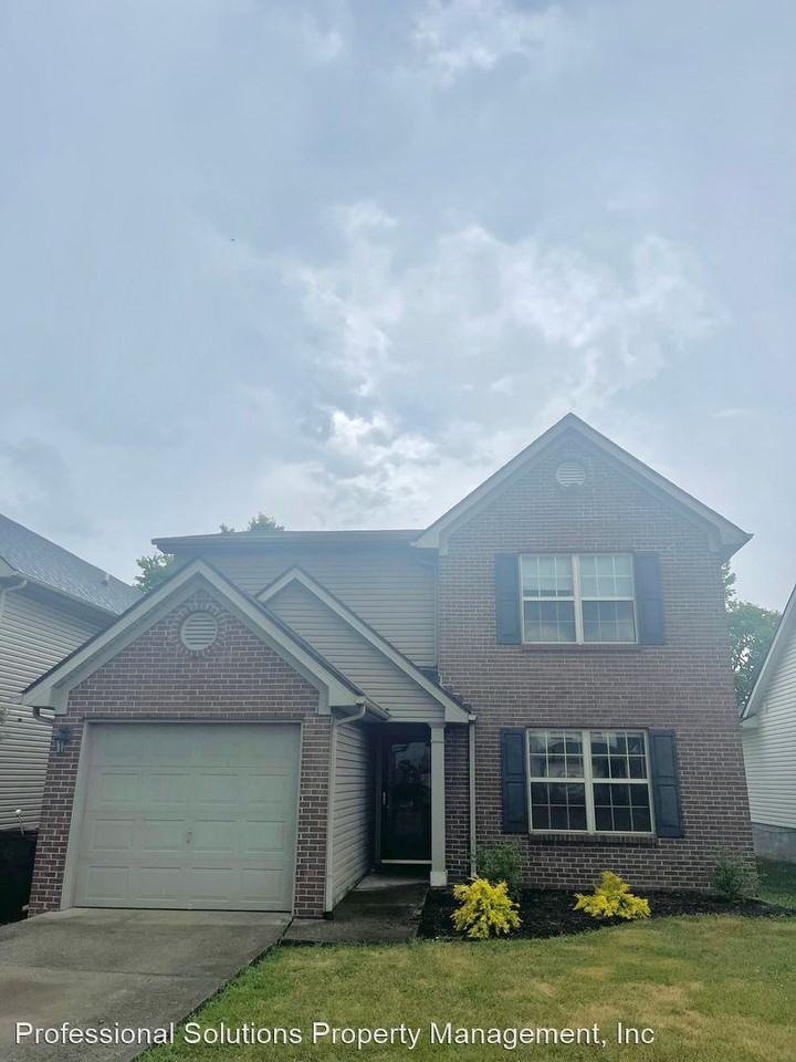 221 Prescott Ln - Photo 2 of 3