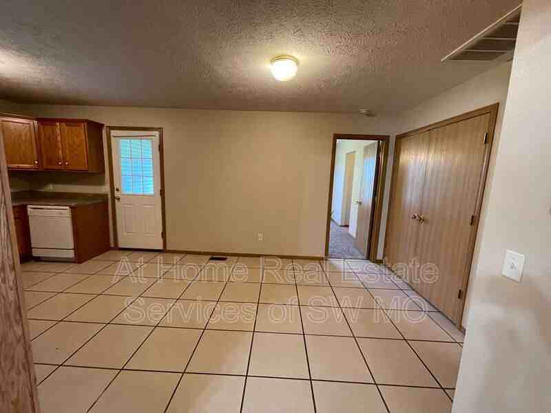 4305 W La Siesta St - Photo 3 of 9