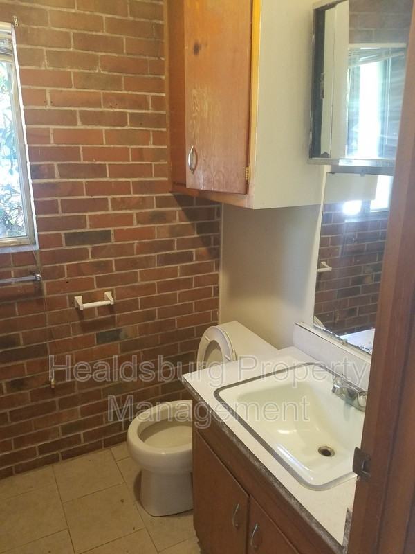 1855 Bailhache Ave - Photo 3 of 8