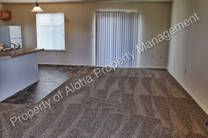 1035 W Pine Ave #4 - Photo 2 of 14