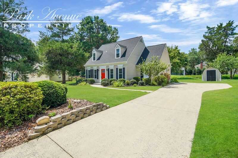 5631 Roundhouse Ln - Photo 2 of 29