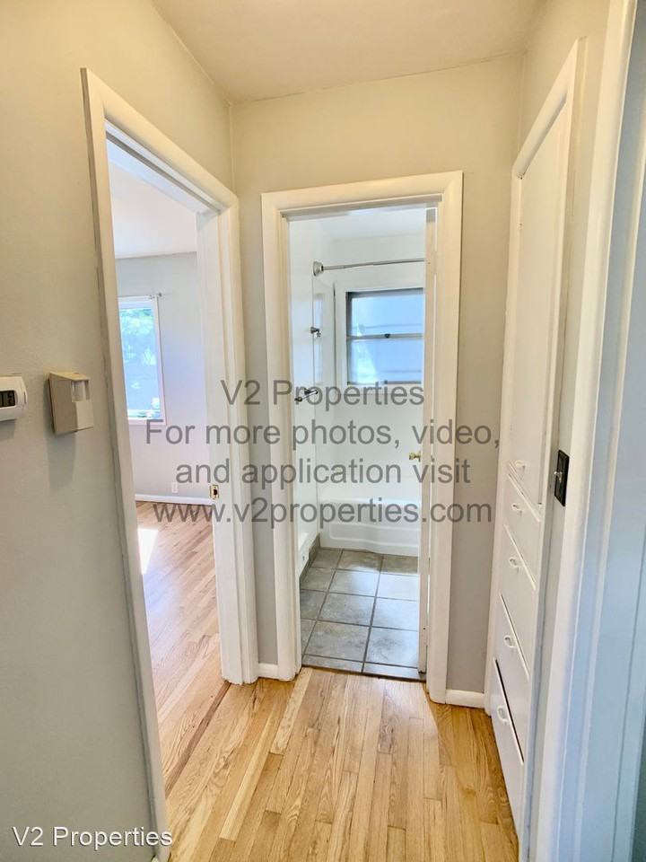 1770 Ne Bryant St - Photo 2 of 27
