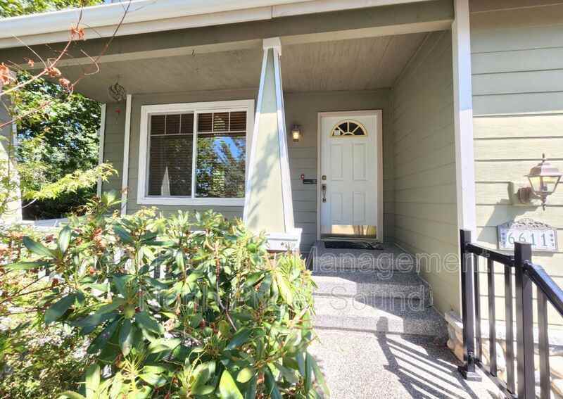 6611 76th Dr Ne - Photo 3 of 32