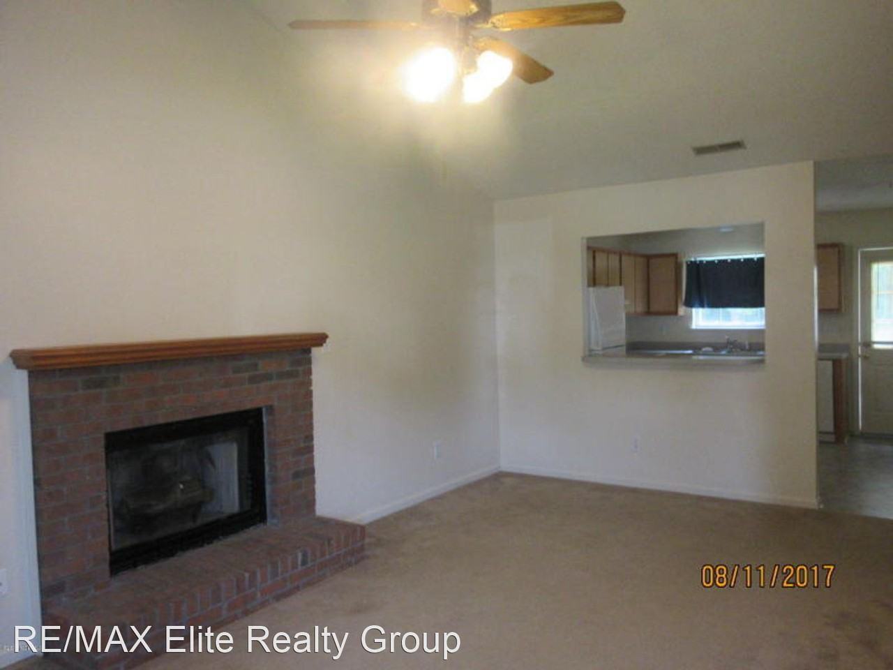 105 Live Oak Ct - Photo 2 of 11