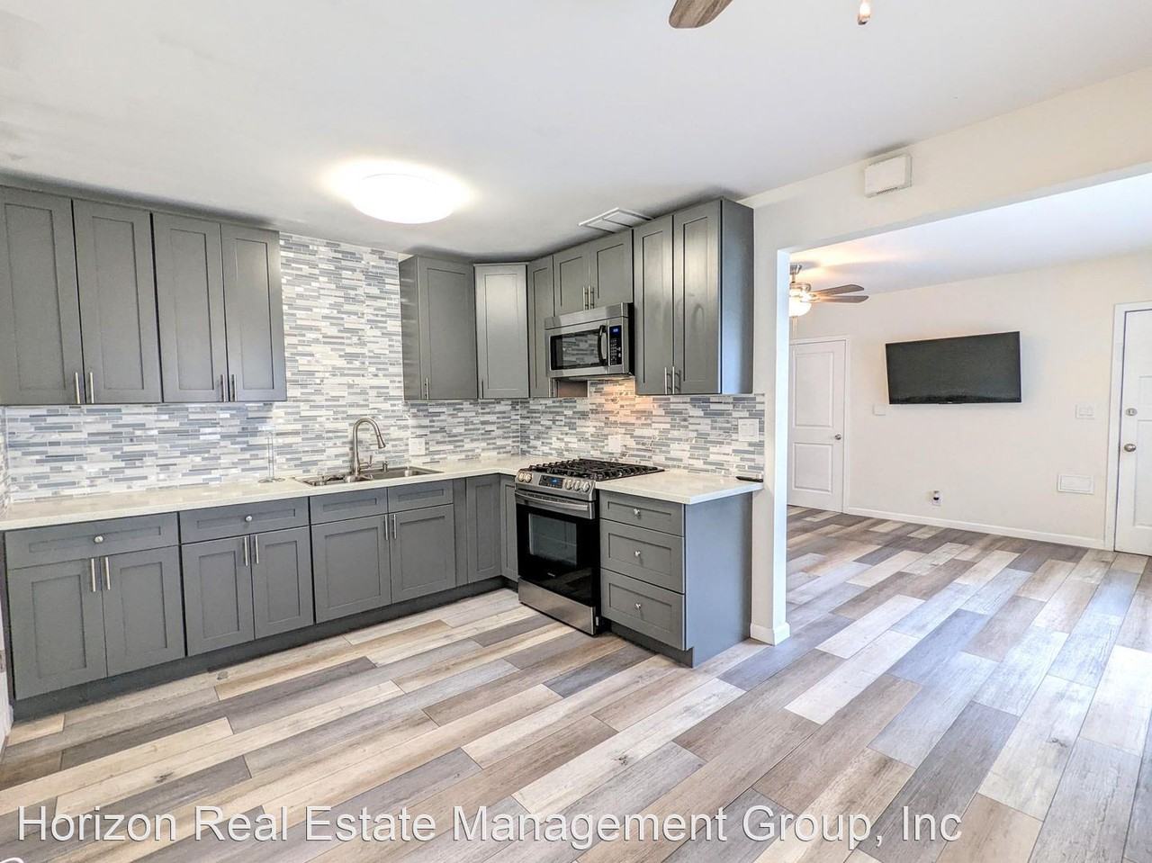 10930 Crenshaw Blvd - Photo 3 of 20