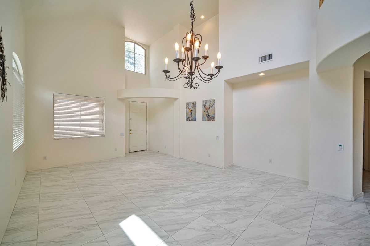 12920 N Salt Cedar Dr - Photo 5 of 25