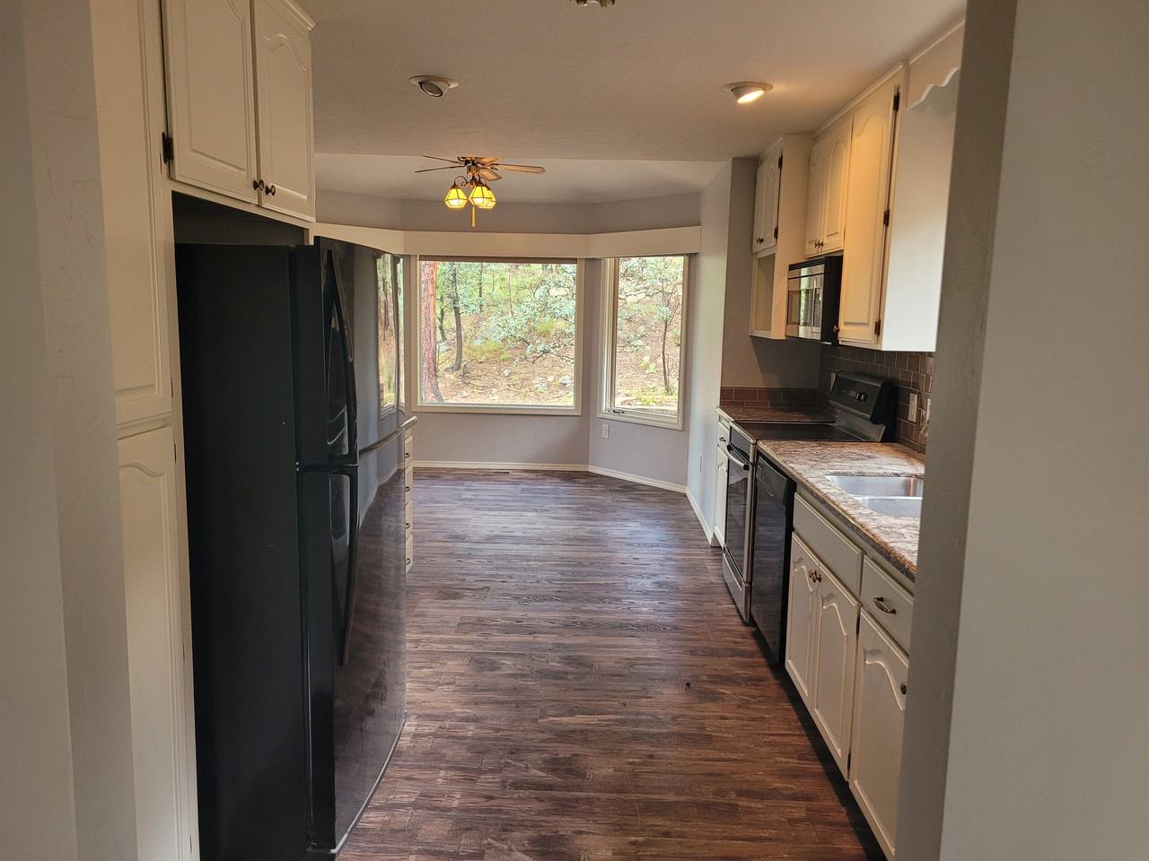 1945 Coyote Rd - Photo 3 of 7