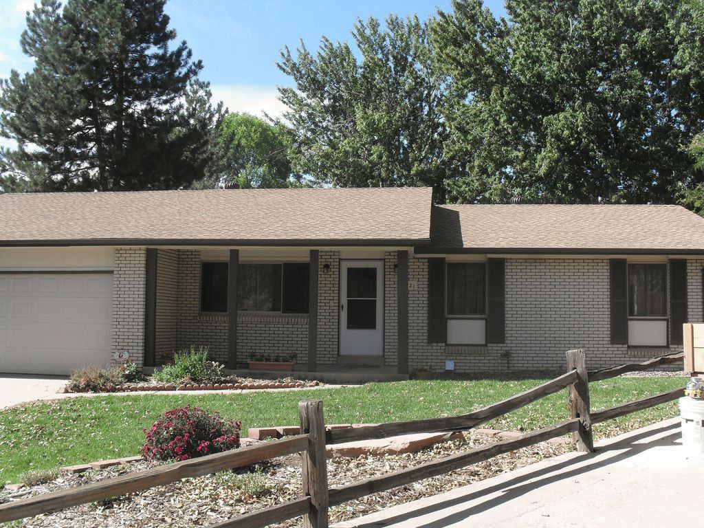 2521 S Garland St - Photo 2 of 12