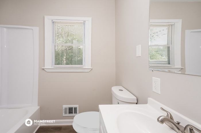 3515 Gladden Dr - Photo 3 of 18