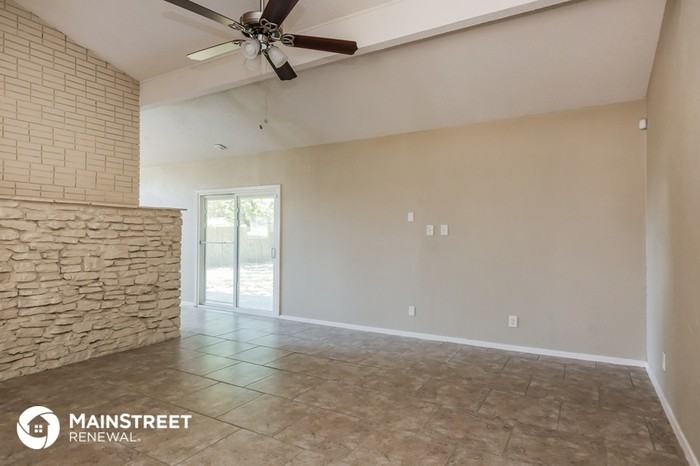 3609 Alhambra Dr - Photo 3 of 16