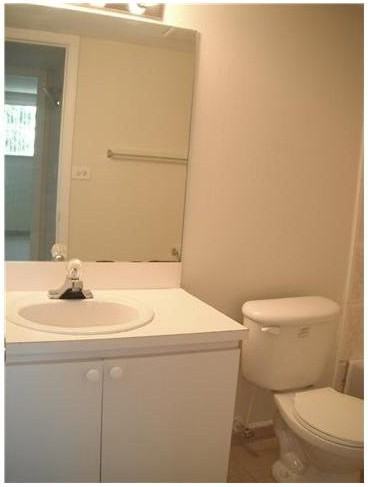 606 Nw 81st St #1 - Photo 5 of 16