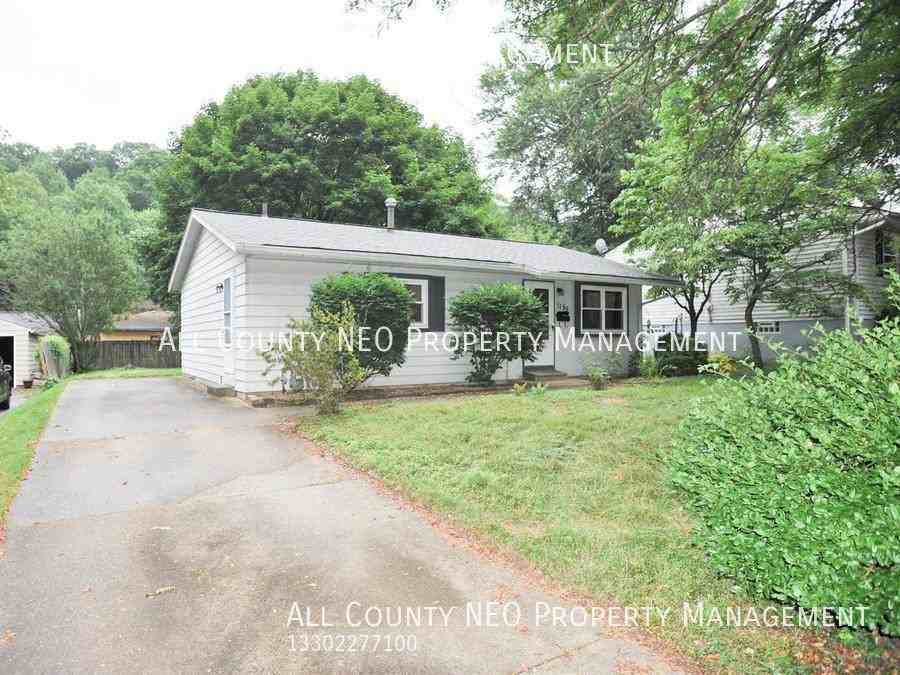 1155 Madrid Dr - Photo 2 of 16