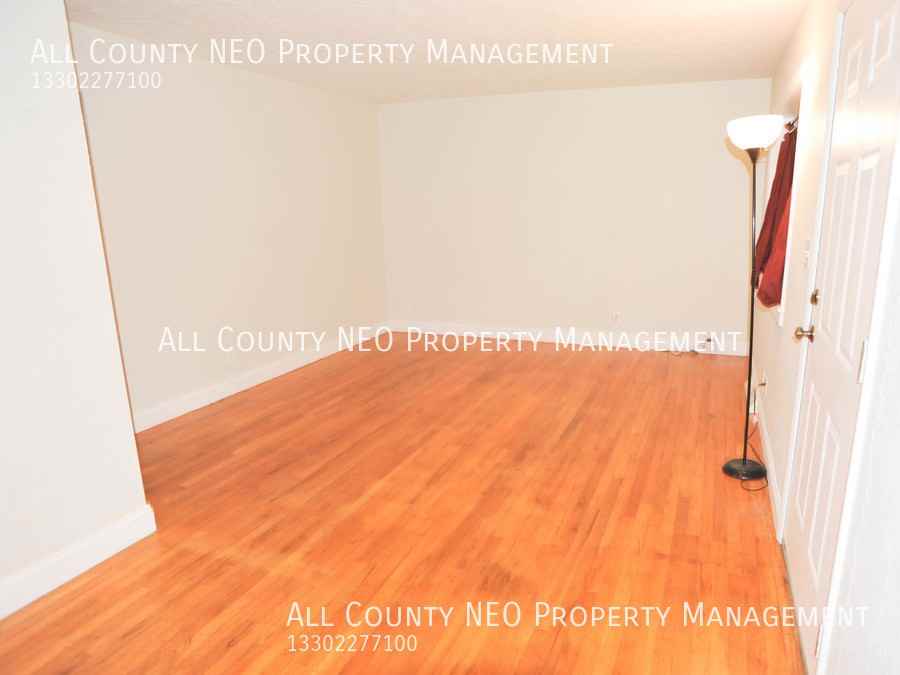 1155 Madrid Dr - Photo 3 of 16