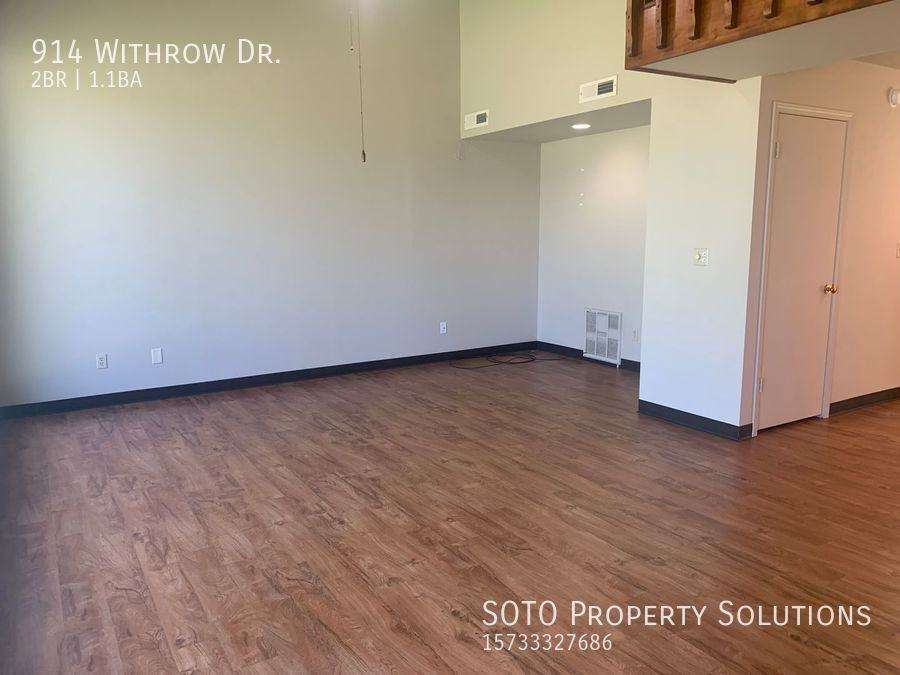 914 Withrow Dr - Photo 2 of 10