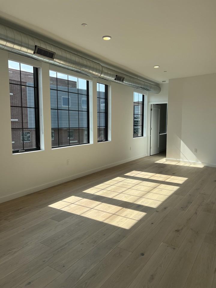 170 Monmouth St #330