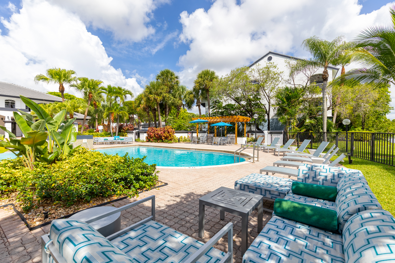 Valencia at Doral - Photo 7 of 49