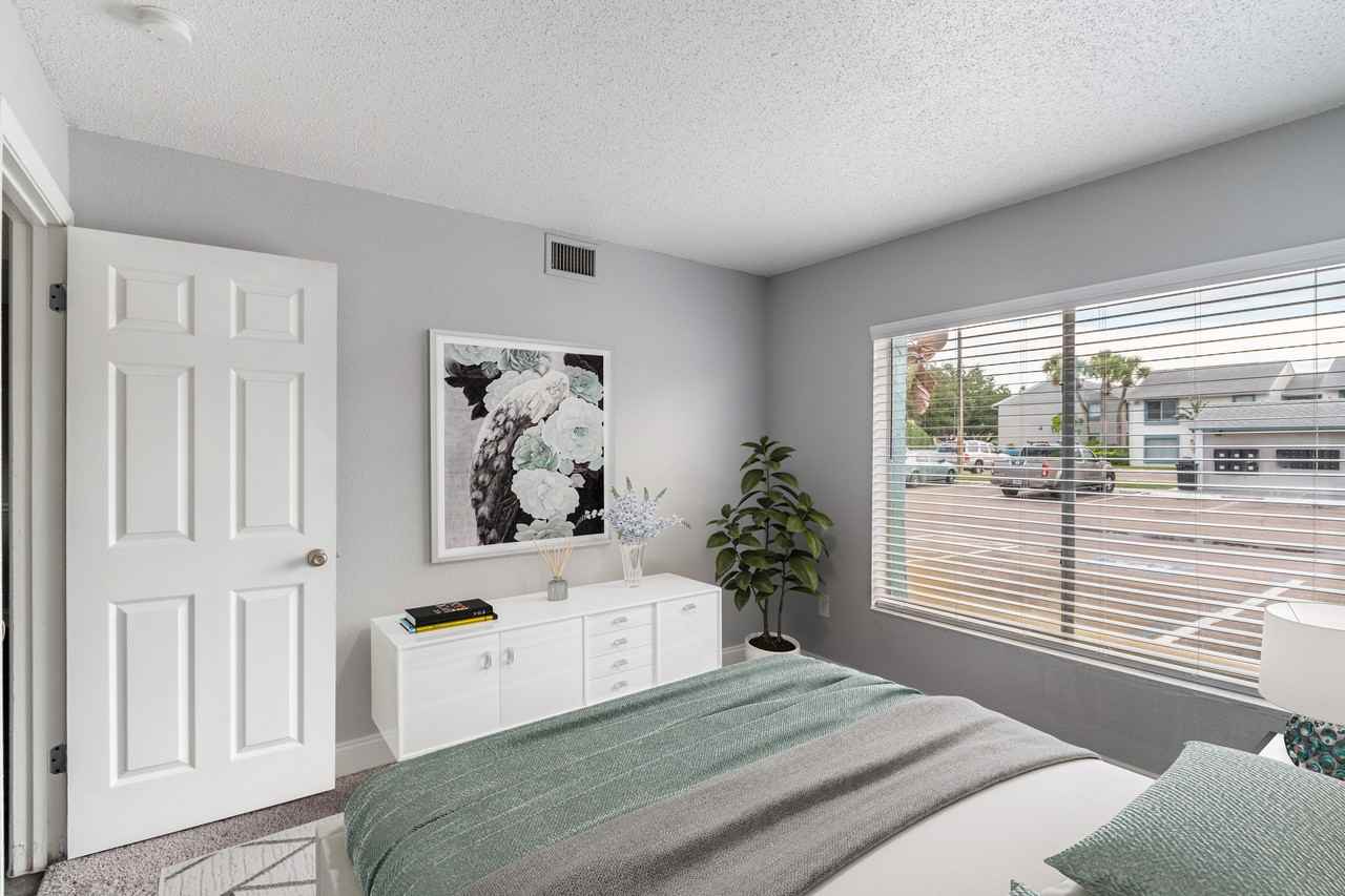 The Bahia Apartments - Photo 4 of 113