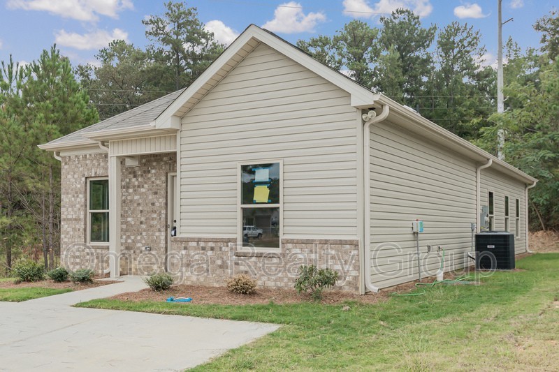 200 Cedar Rdg - Photo 2 of 40