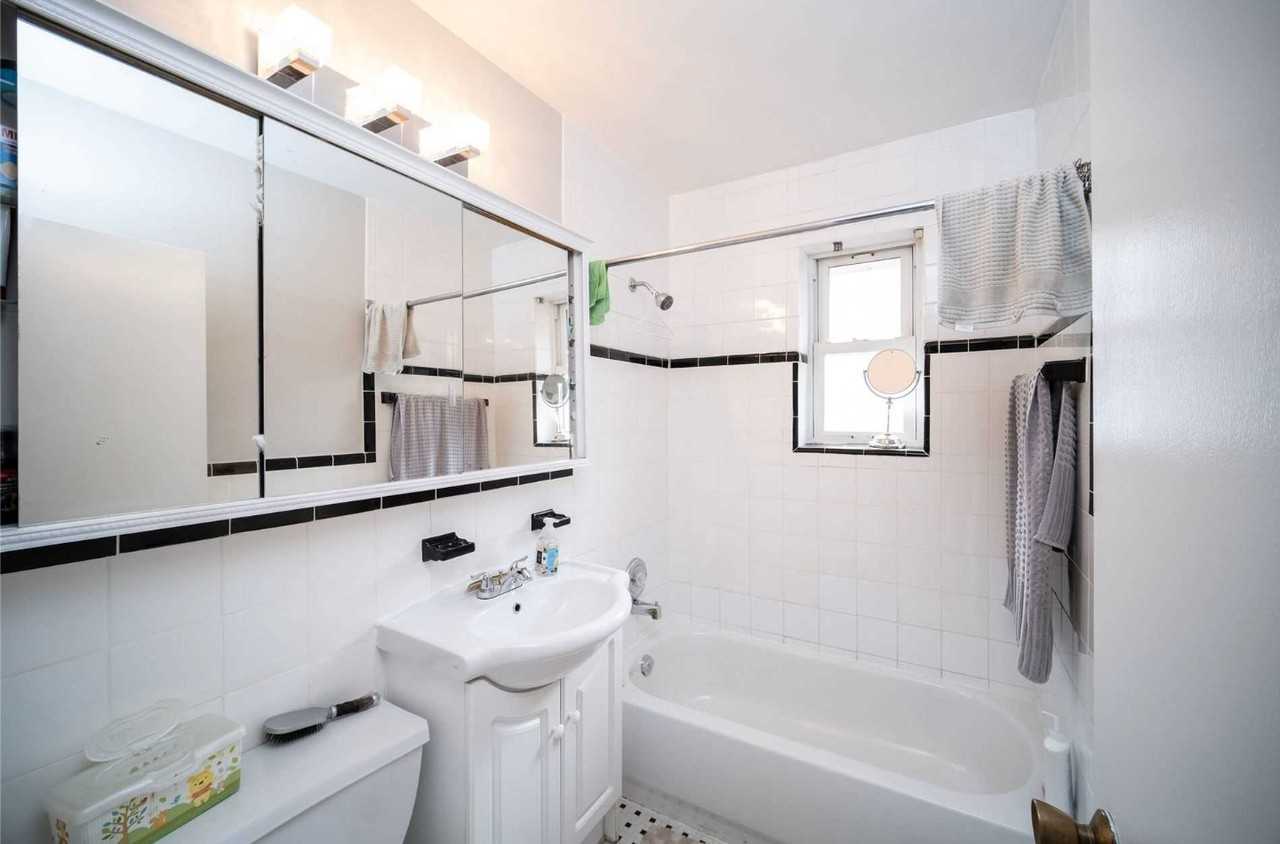 23 Braywin Drive - Photo 2 of 9