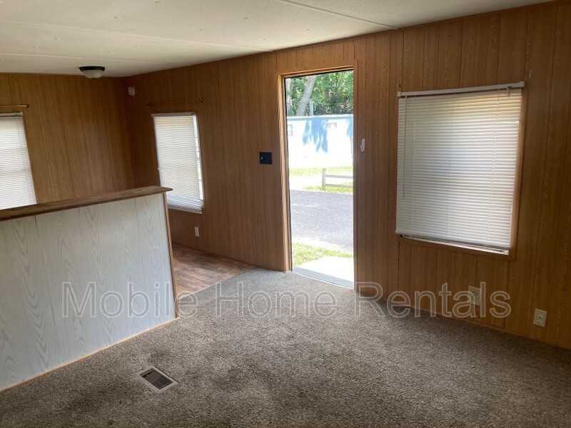 811 W Gold St Trlr 15 - Photo 2 of 8