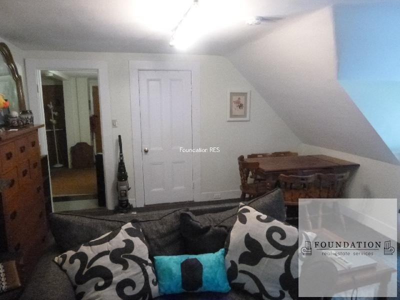 28 Brooks Street - Photo 3 of 9