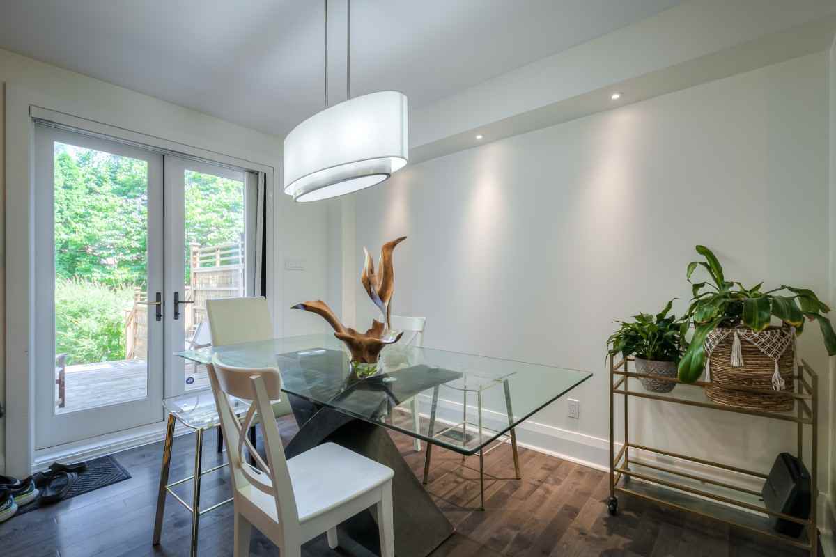 248 Strathmore Blvd - Photo 3 of 36