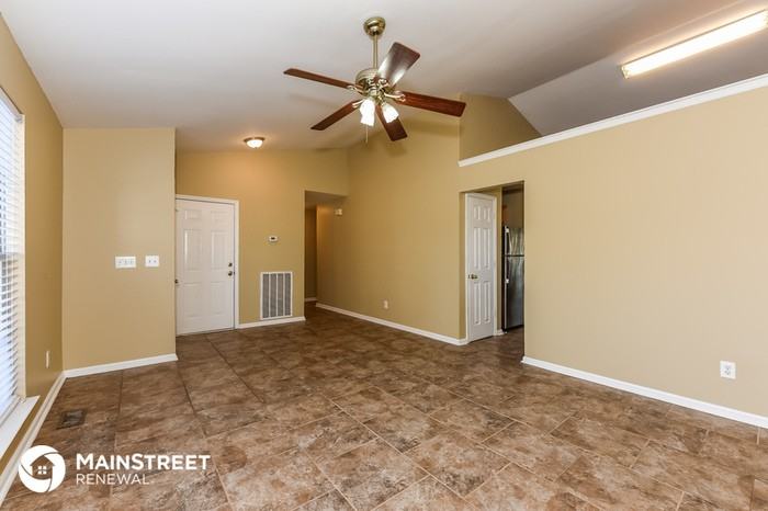 183 Sumner Meadows Ln - Photo 2 of 14