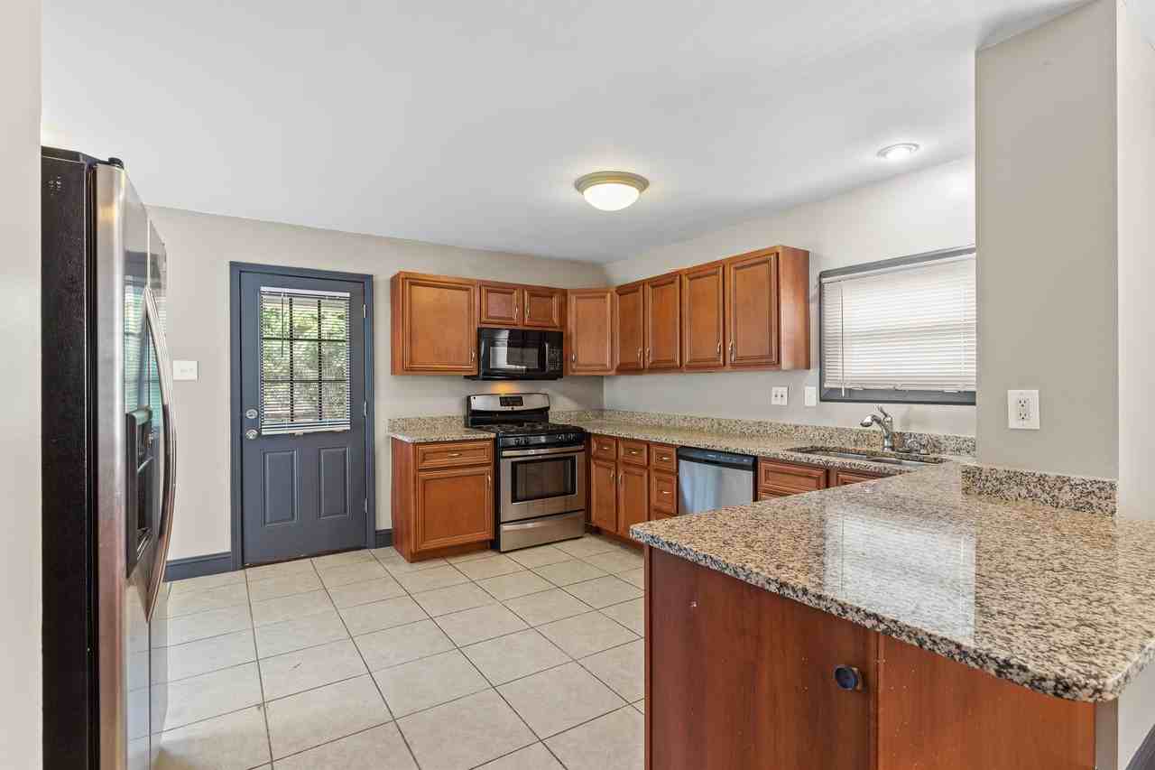 3627 Cambridge Ave #1 - Photo 2 of 22