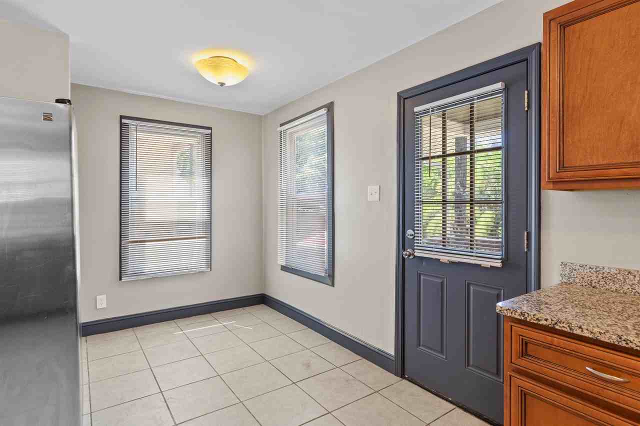3627 Cambridge Ave #1 - Photo 4 of 22