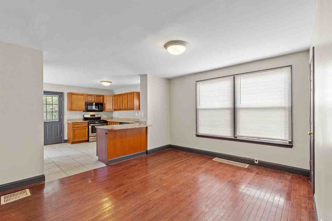 3627 Cambridge Ave #1 - Photo 6 of 22