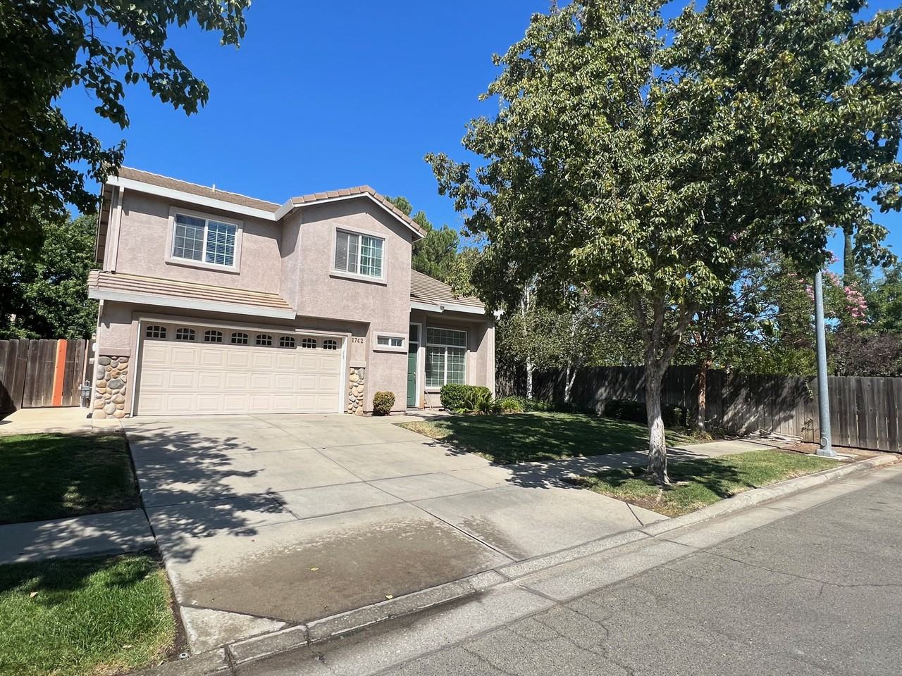 1742 Shay Way #1 - Photo 2 of 14