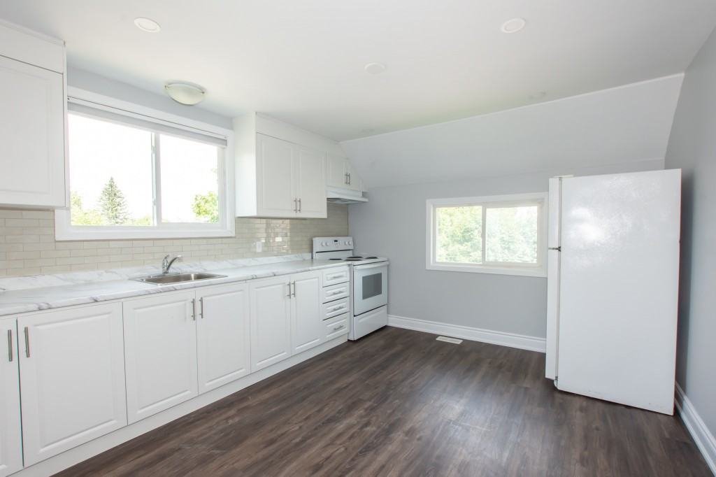 27 Bertie Street - Photo 2 of 14