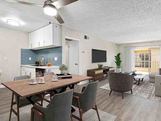 8560 W Olympic Blvd - Photo 3 of 9