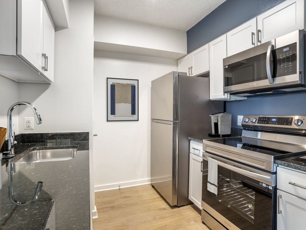 AVA Ballston - Photo 2 of 32