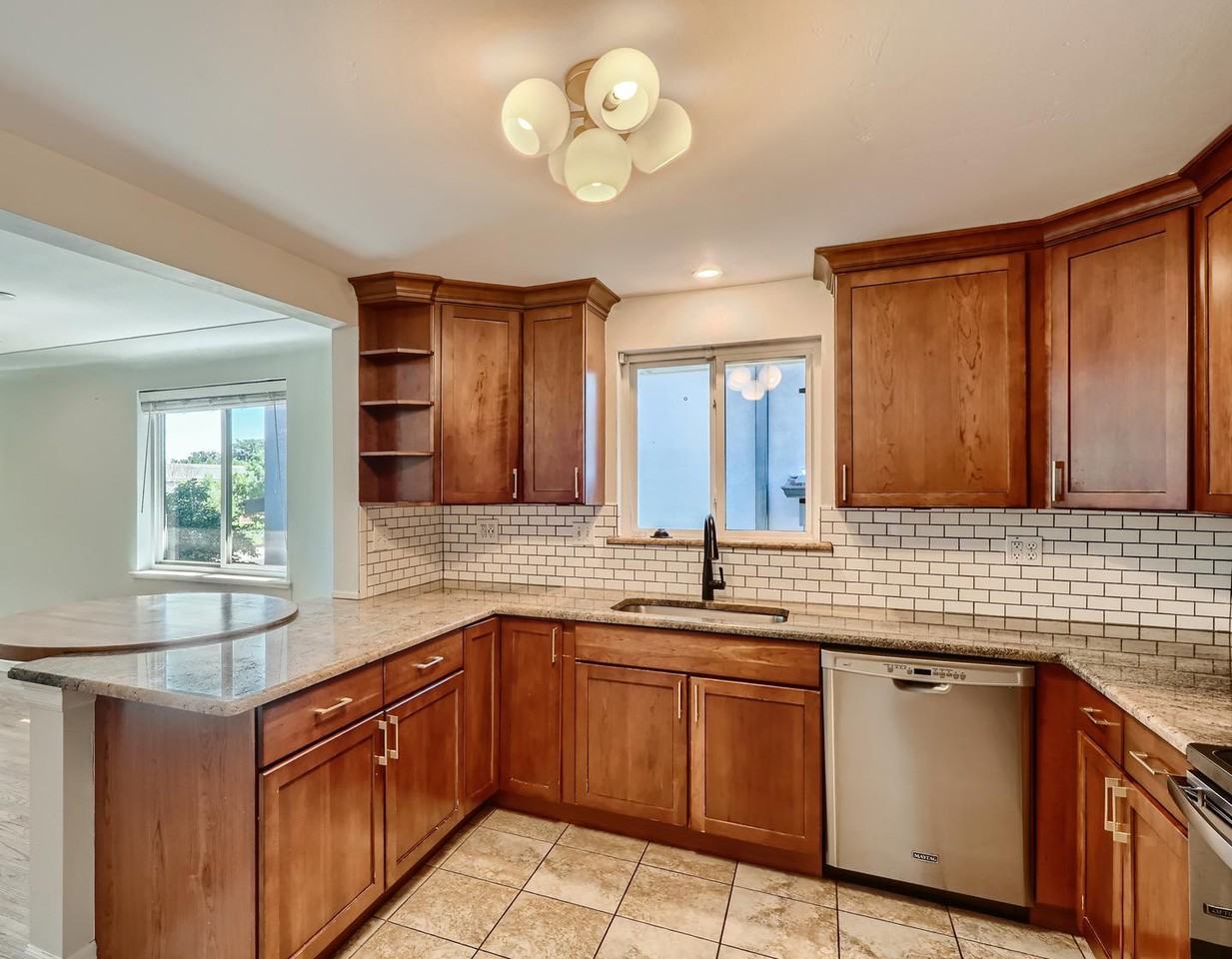 Updated Sunnyside gem with grassy fenced yard & patio - Photo 5 of 20