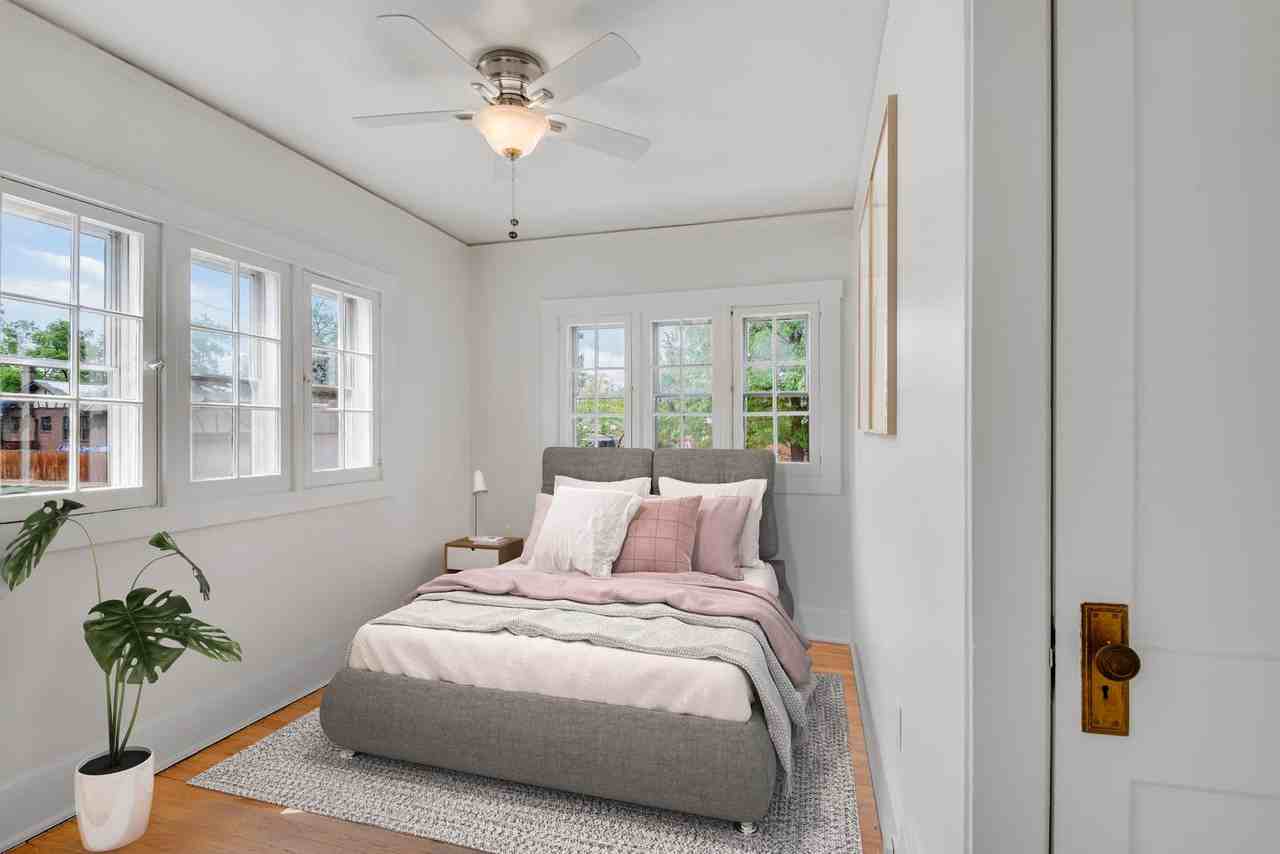 Charming Platt Park brick home walkable to S Pearl St - Photo 7 of 21