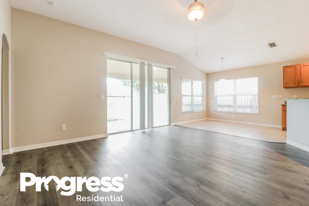 4723 Whispering Wind Ave - Photo 3 of 16