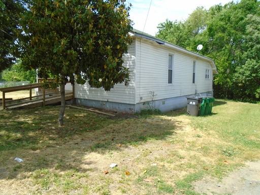 638 Chicago Ave #A - Photo 3 of 3