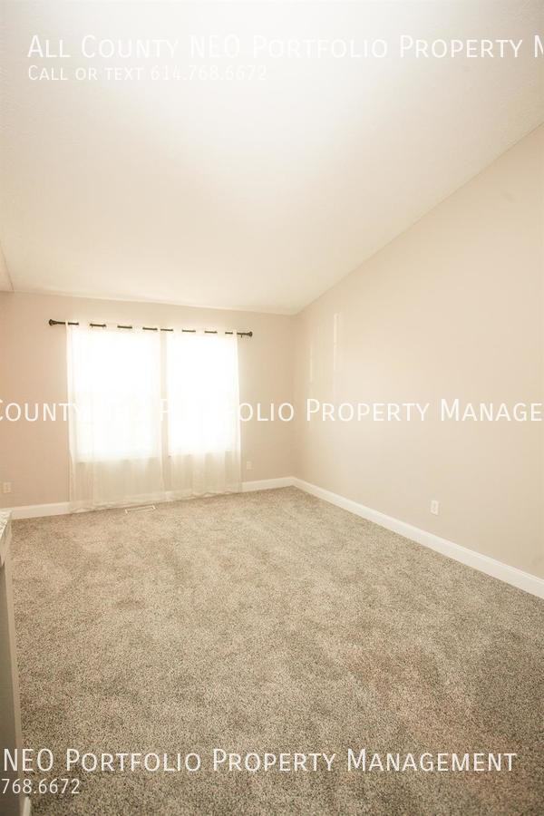 5042 Magnolia Blossom Blvd - Photo 3 of 16