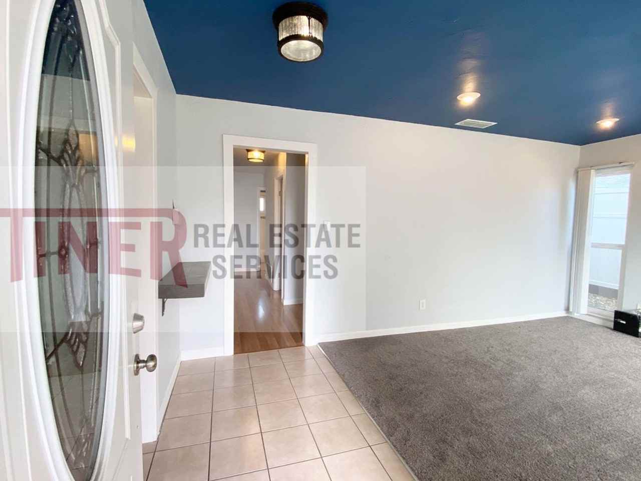 7105 Berwyn Pl - Photo 3 of 25