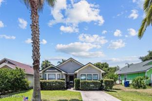 182 Cabrillo Ln - Photo 1 of 1