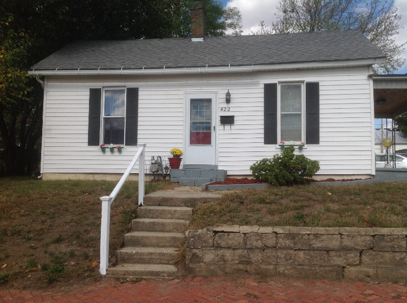 422 E Franklin St - Photo 3 of 13