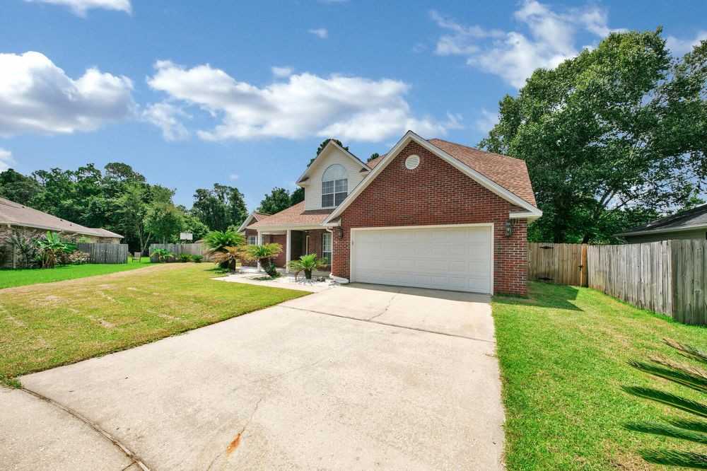 210 Linda Cv - Photo 3 of 34