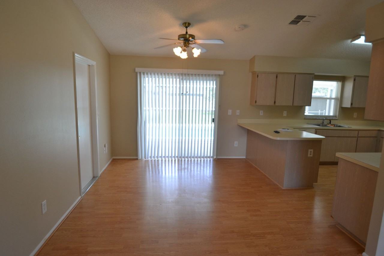 3818 Hollow Oak Pl - Photo 2 of 13