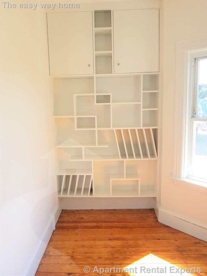 785 Somerville Ave #2 - Photo 4 of 17