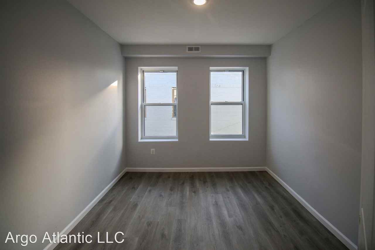 212 Atlantic Ave - Photo 3 of 5