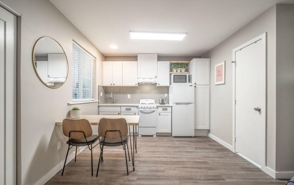 6 E Linda Ln #E - Photo 7 of 18